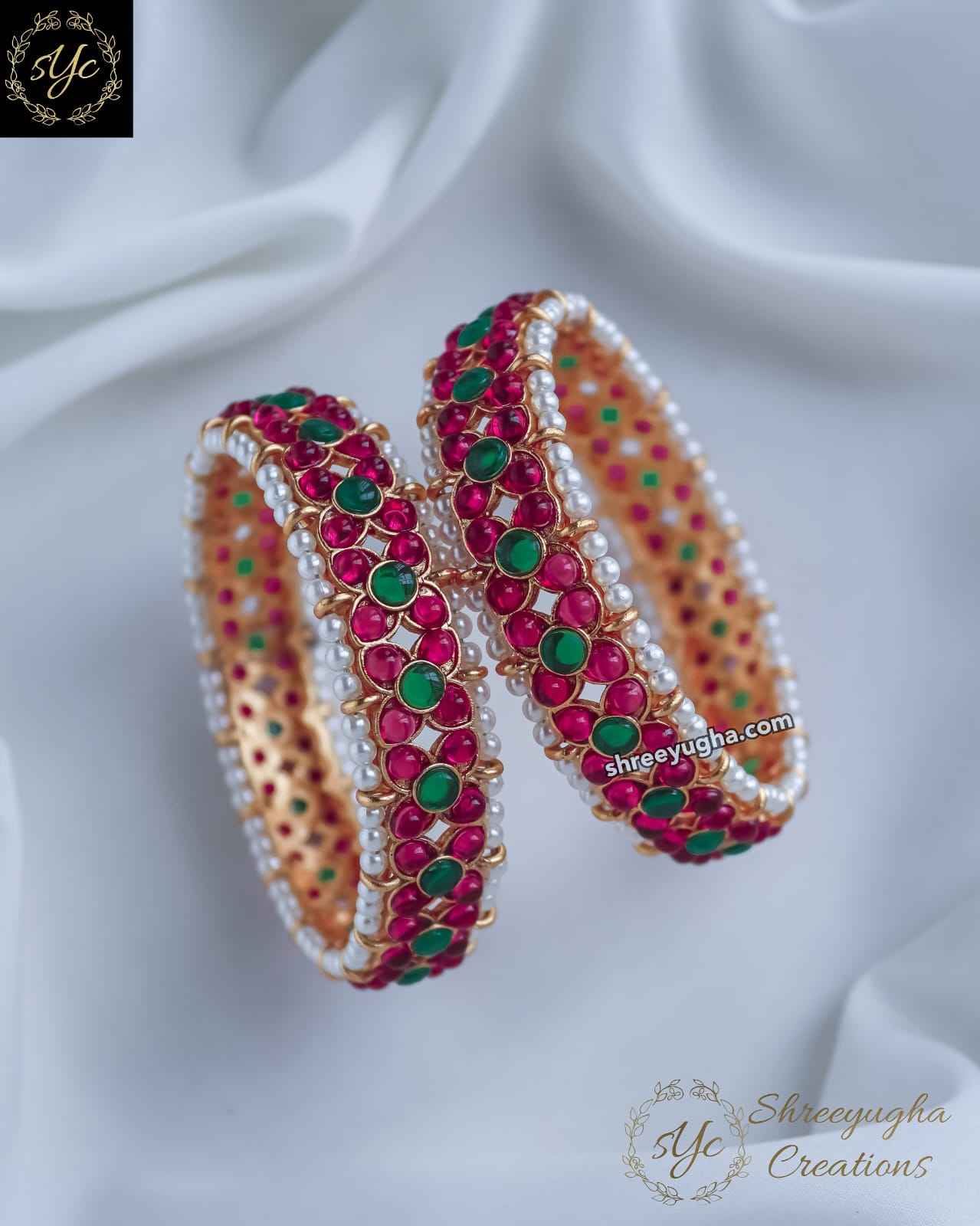 Traditional flower kemp bangles