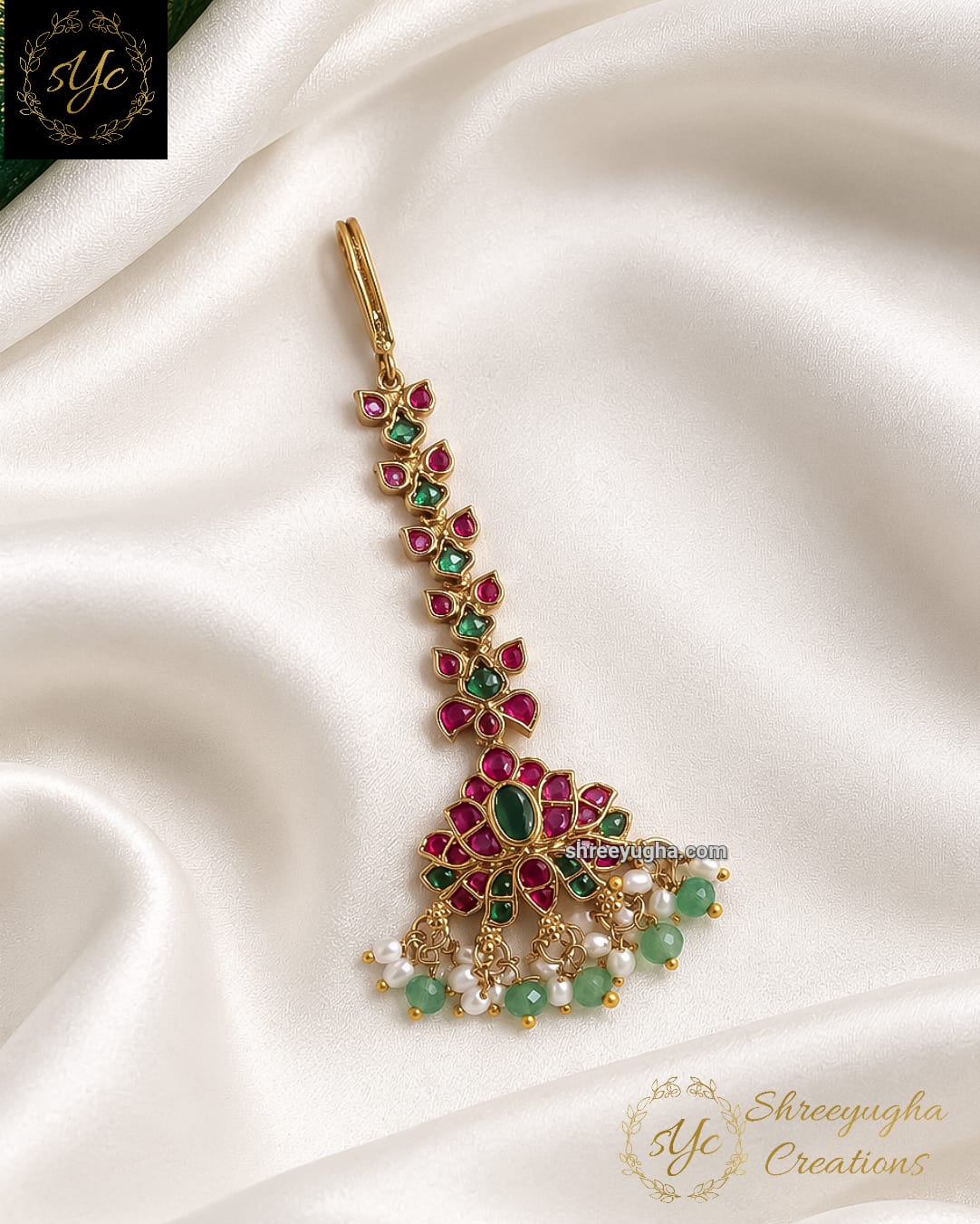 Graceful traditional lotus tikka