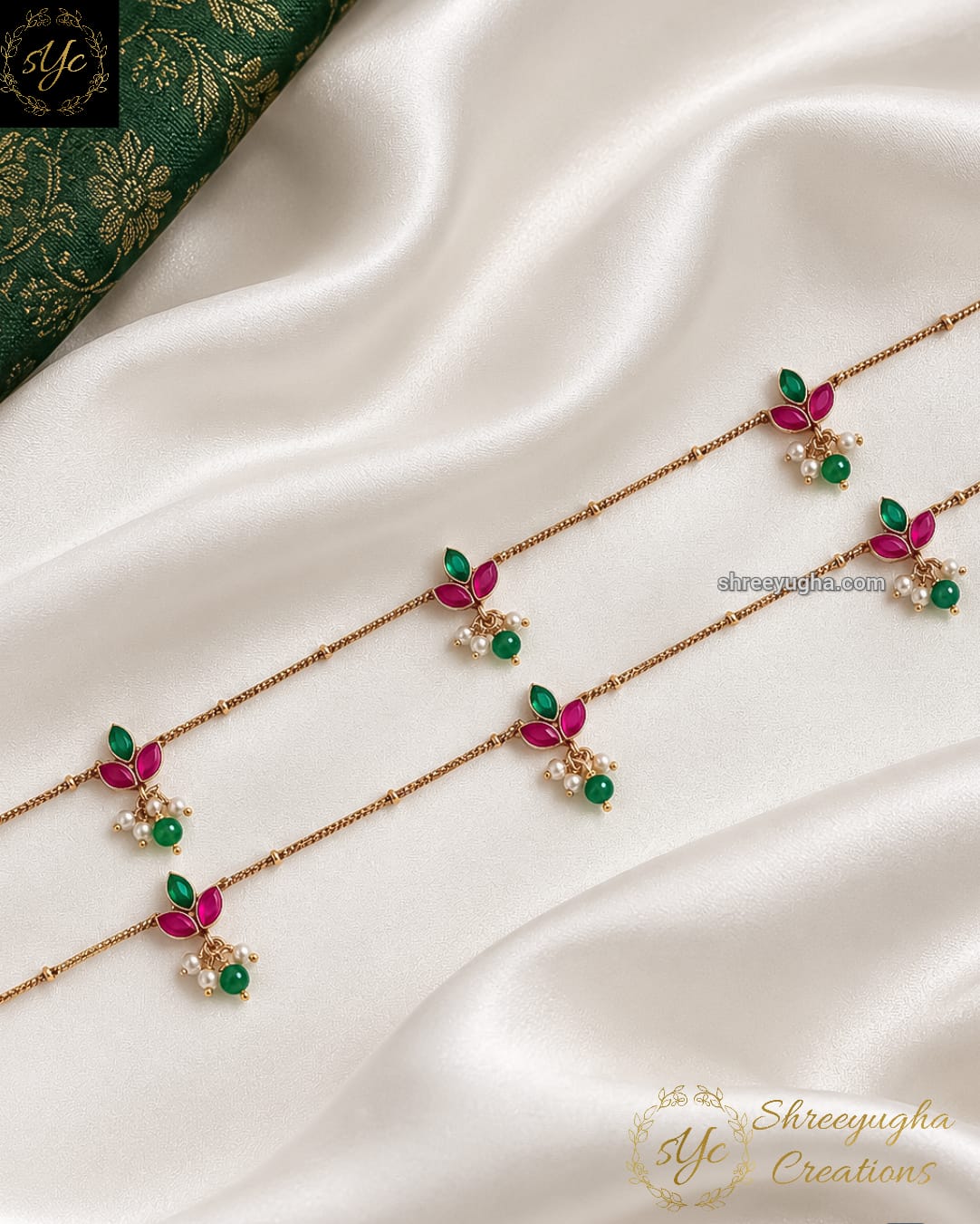 Beautiful flower anklets