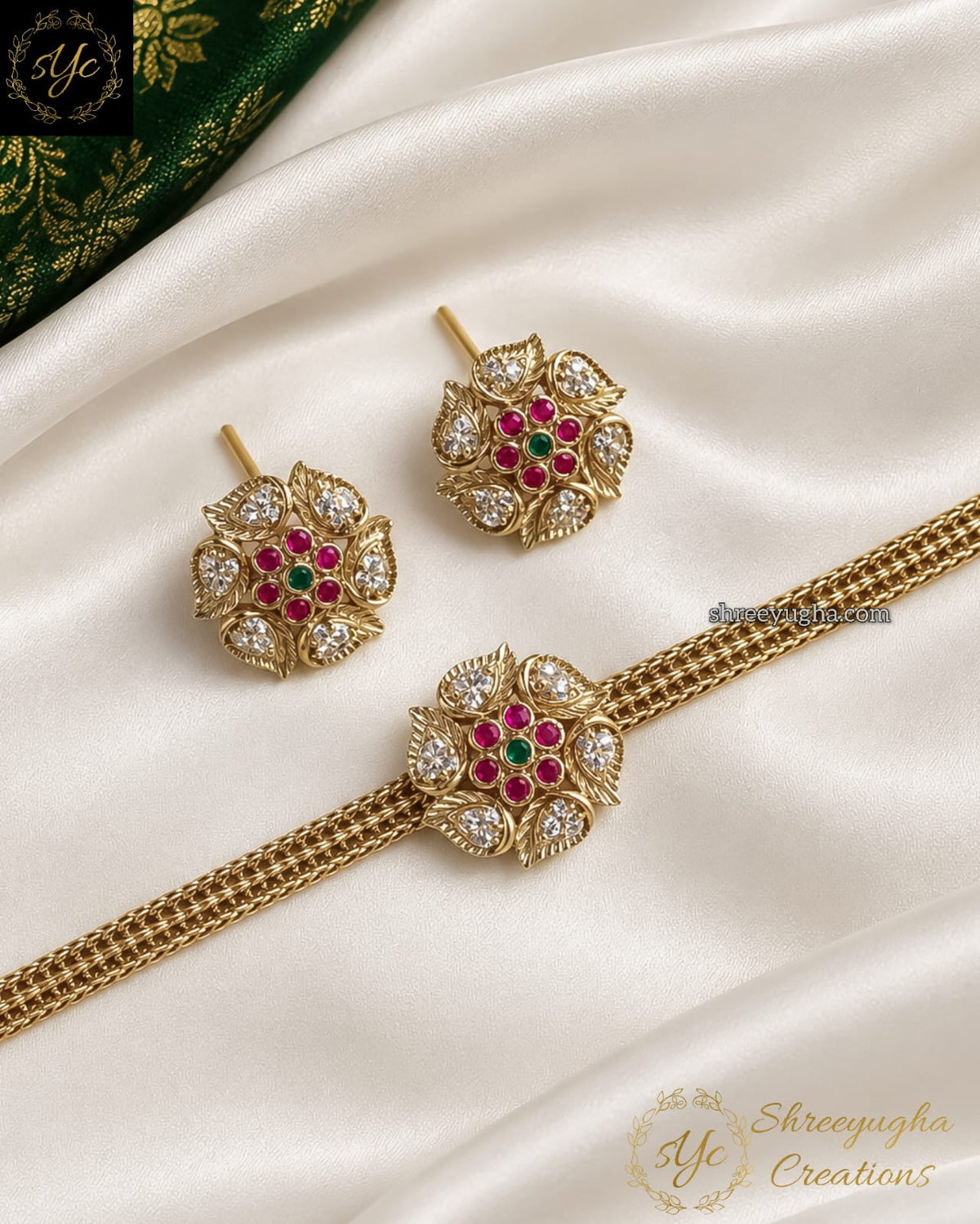 Pretty flower choker set