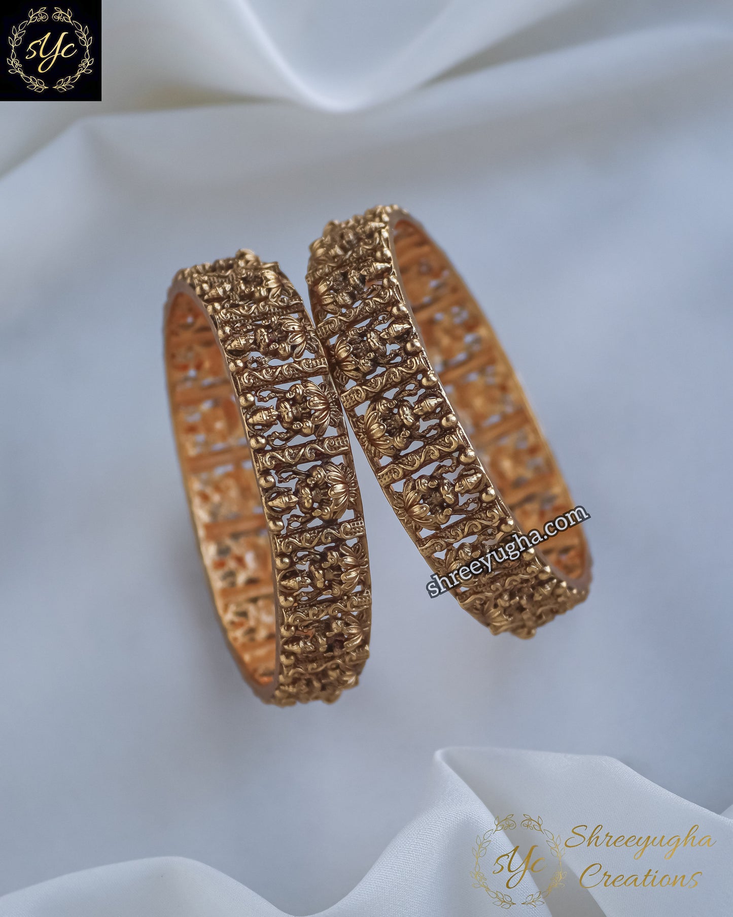 Grand antique nagas lakshmi bangles