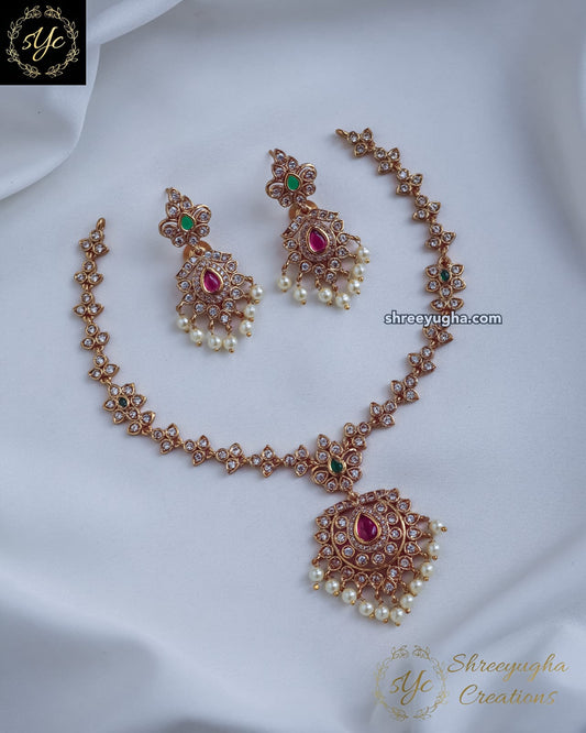 Premium tradition necklace with earrings