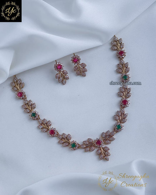 Beautiful leaf necklace with earrings