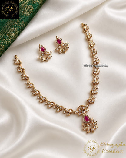 Dazzling ruby and emerald neckset