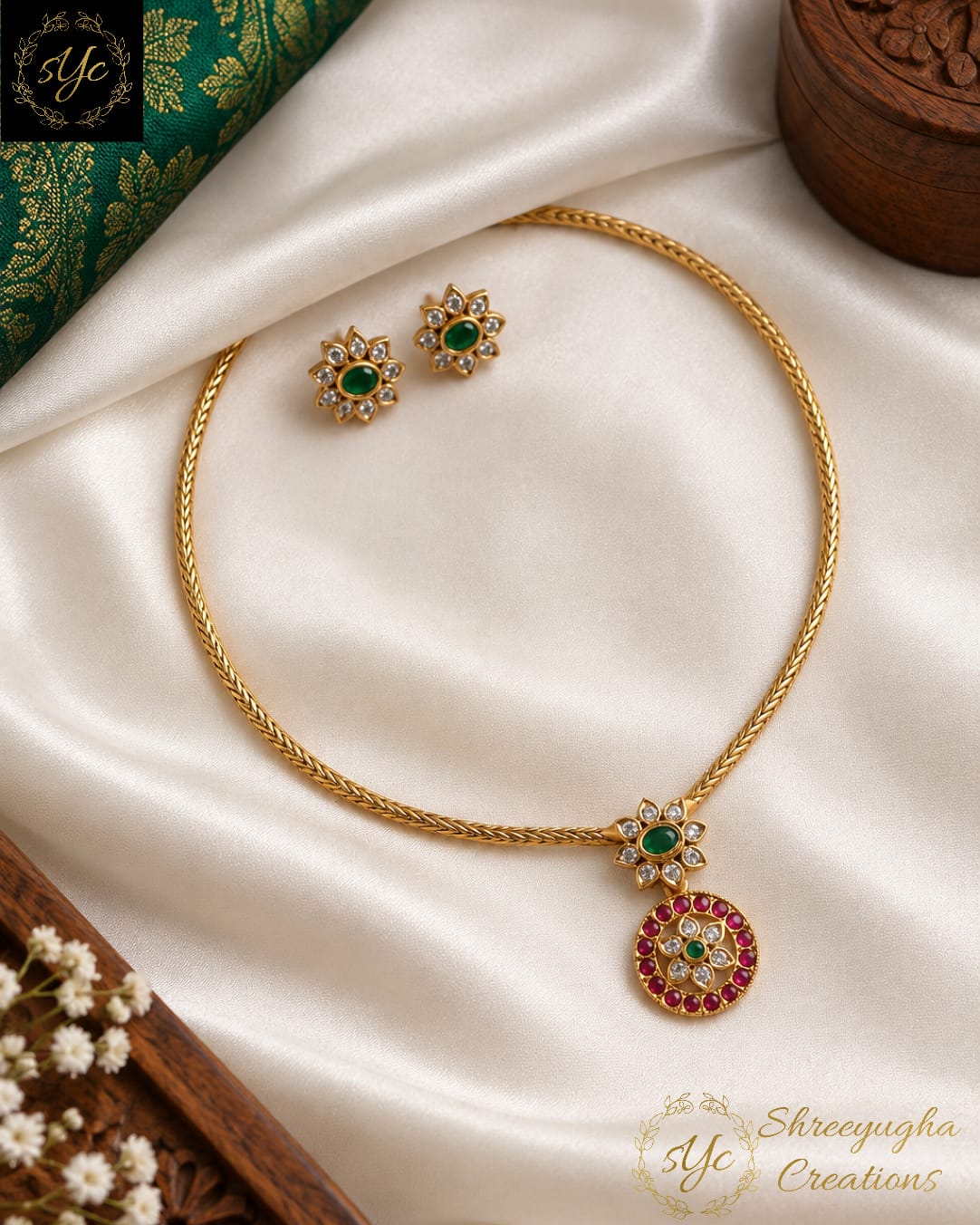 Malarvizhi 🌸 neckset