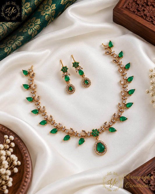 Premium Emerald necklace with earrings