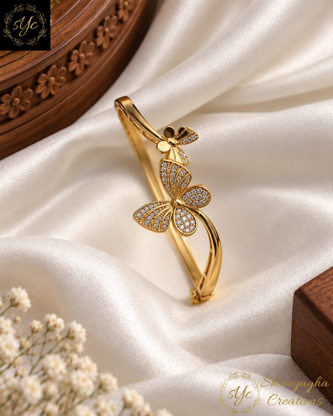 Zivah butterfly openable bracelet