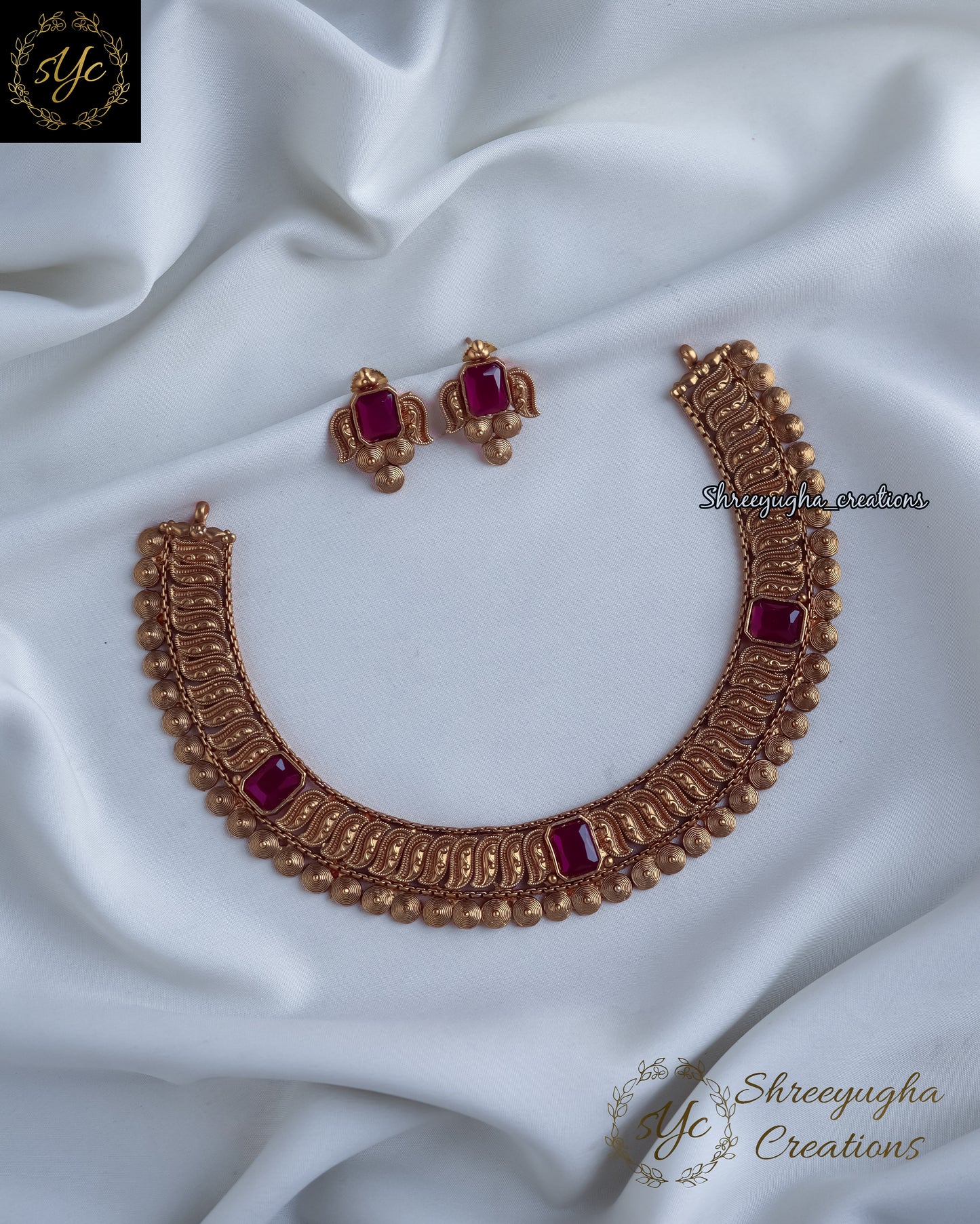 Premium quality antique gold neckset