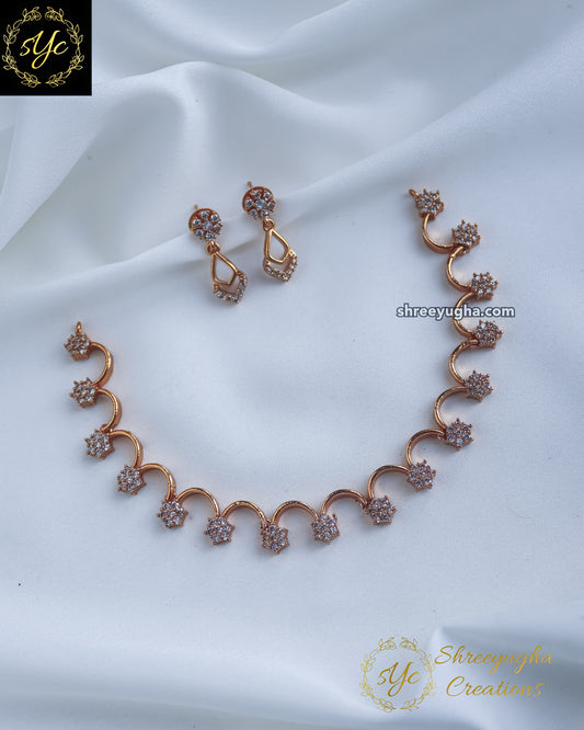 Pretty zirconia diamond neckset