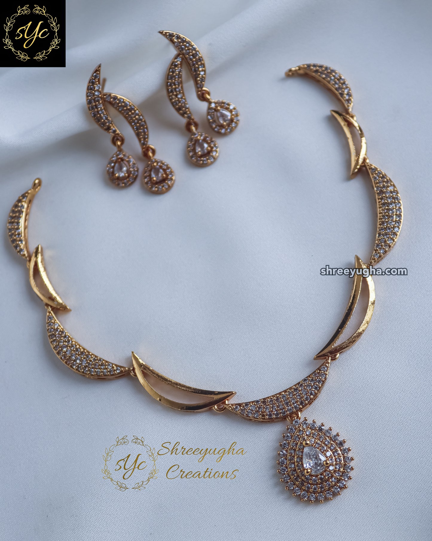 Dazzling zirconia diamond neckset