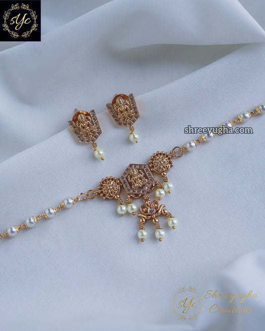 Simple & elegant lakshmi choker